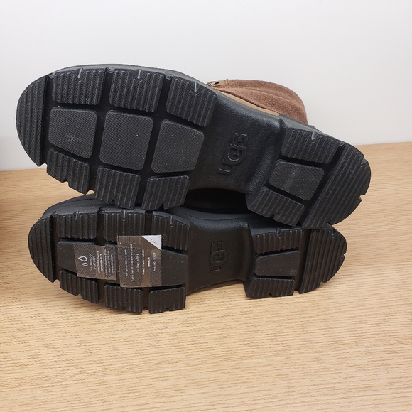 UGG Ashton Addie Tipped Waterproof Boot Dark Earth - Picture 9 of 10